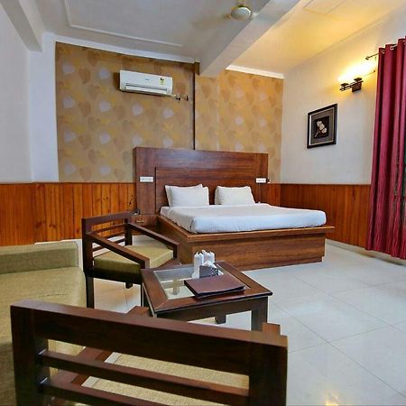 Red Apple Hotel Sangrur Exterior foto